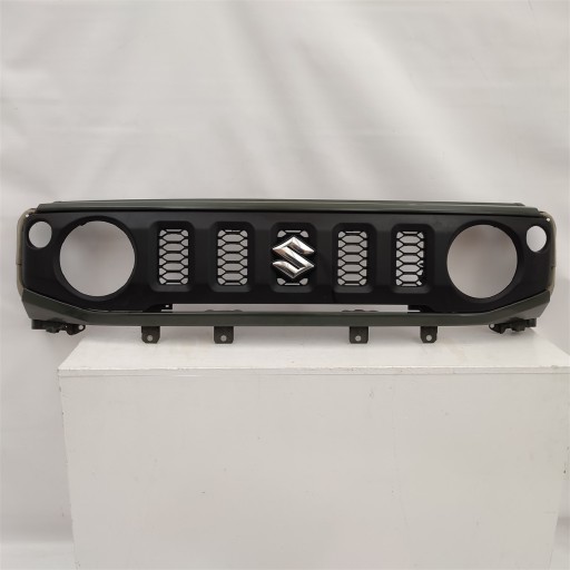Решітка SUZUKI JIMNY PO 2018 72111-78R0