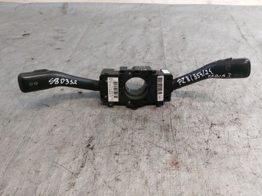 steering wheel levers and controls SKODA FABIA and