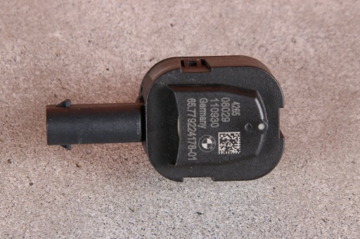 BMW F10 F11 X3 F25 snímač SENSOR Narazenia UDERZENIOWY dvere 9224178