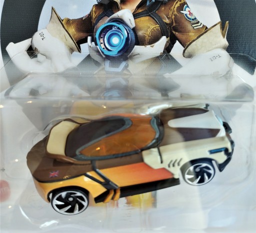 Tracer - Overwatch - Character Cars 1/64 - Hot Wheels