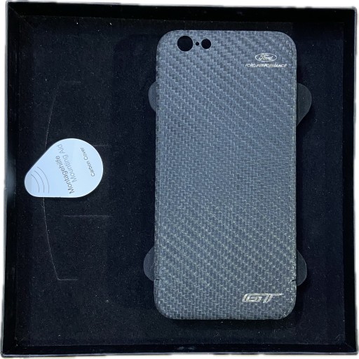 Карбоновый чехол для смартфона Ford GT