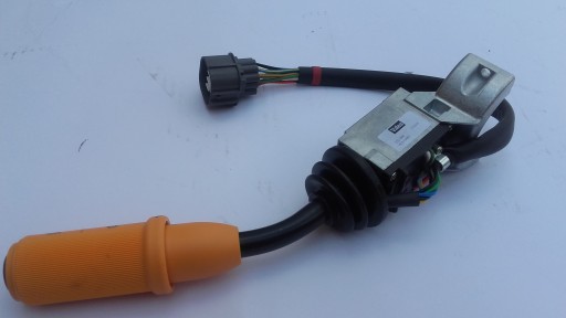 202.866 - JCB ПЕРЕКЛЮЧАТЕЛЬ ПРИВОДА ЛЕВЫЙ POWERSHIFT VALEO LUBLIN