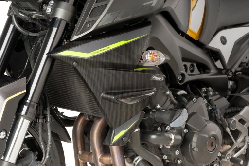 PUIG БОКОВЫЕ ПАНЕЛИ РАДИАТОРА YAMAHA MT-09 17-20