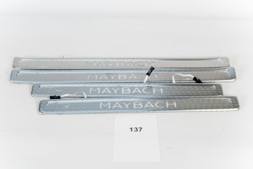 Накладки на пороги Maybach S680 A223 6805307