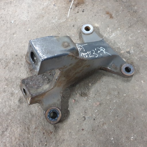 A9743250609 - Крепление реактивной тяги atego axor 9743250609