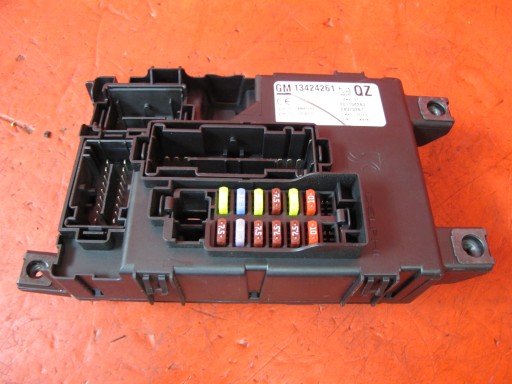 13424261 - Блок запобіжників opel corsa d модуль bsi
