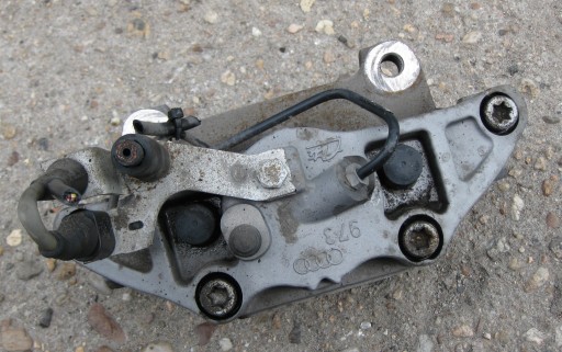 AUDI A6 C6 LIFT KOMBI 2.7 TDI caliper brake left front
