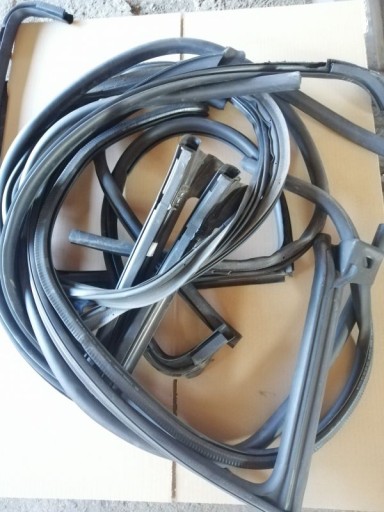 3C8 - Комплект прокладок дверного люка Vw CC Lift