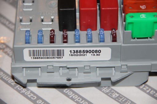 Блок запобіжників oe fiat 1388590080