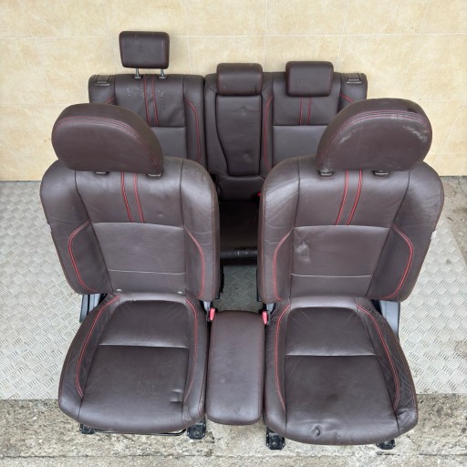 FOTELE KANAPA bőr KOMPLET MITSUBISHI OUTLANDER III LIFT 2018 ROK