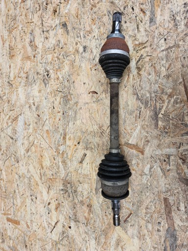 ПОЛУОСЬ ЛЕВЫЙ OPEL ASTRA K 13367061 17R. AAR5