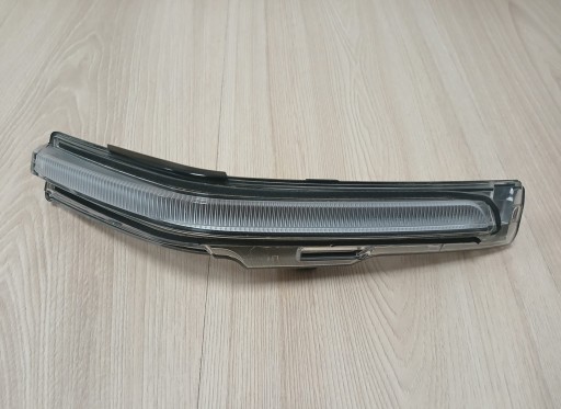 KIA EV6 od 2021r indicator LED of left mirrors OE