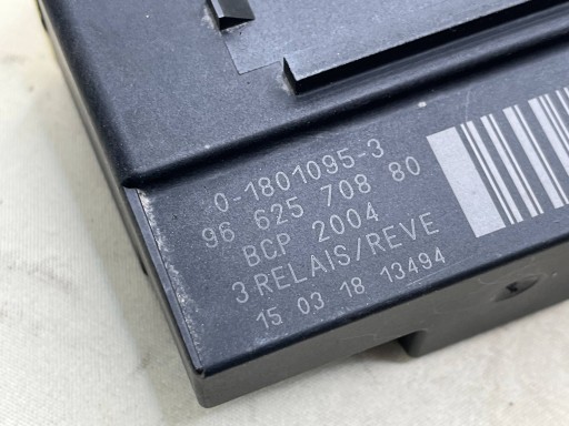 Relè candele zarowych Peugeot 9662570880 !J
