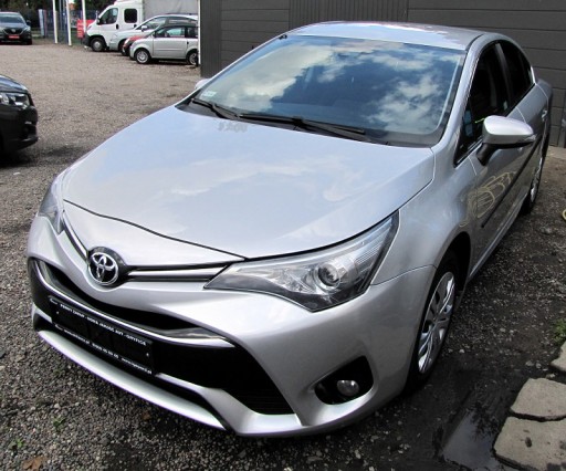 Toyota Avensis III Sedan Facelifting 2015 1.6 D-4D 112KM 2016