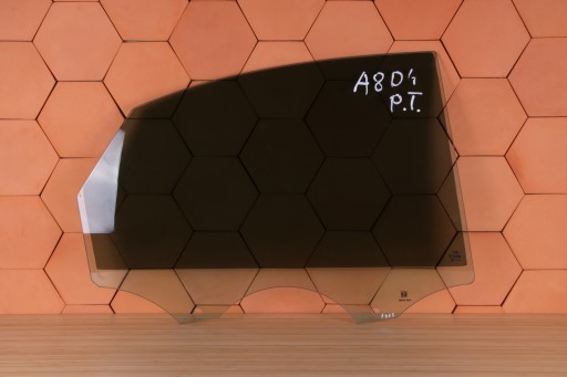 AUDI A8 D4 скло двері правий задній 2013 4H0845206A