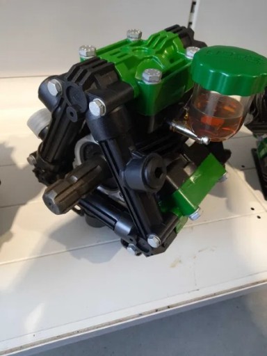 976100 - НАСОС УДОР ЗЕТА 85 1С ОБПРИСКУВАЧ