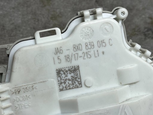 Schloß Tür heck Audi A1 A4 A5 8W Q5 80A 8X0839015C !J