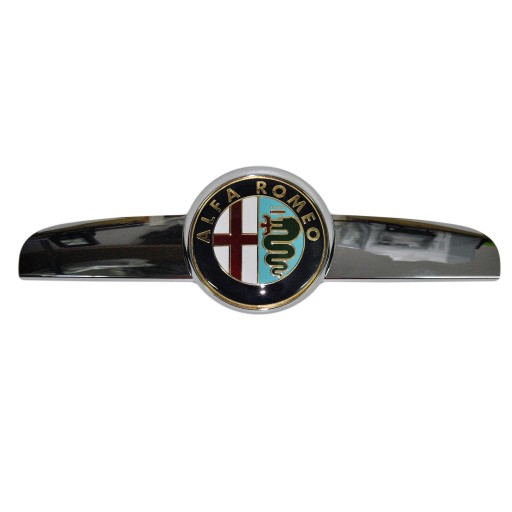 71777751 - Хромированная полоса со значком Alfa Romeo 159