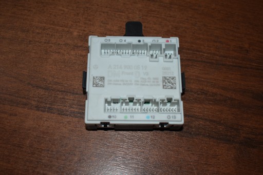 IDEALNY module door left front front MERCEDES W214 1
