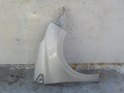 948 PEUGEOT 208 blatník pravý předek přední
