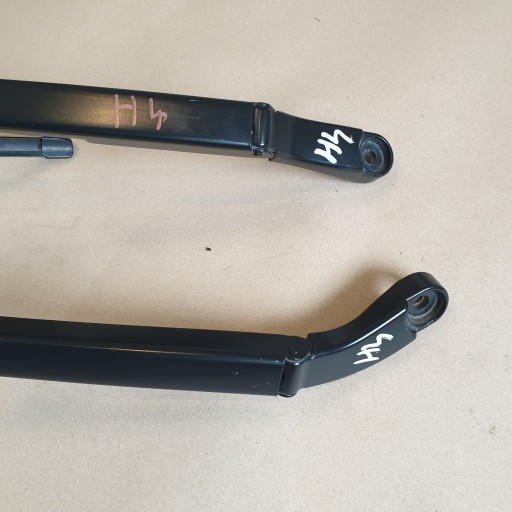 arm PIORO of a wiper left AUDI A8 D4 4H OE EU