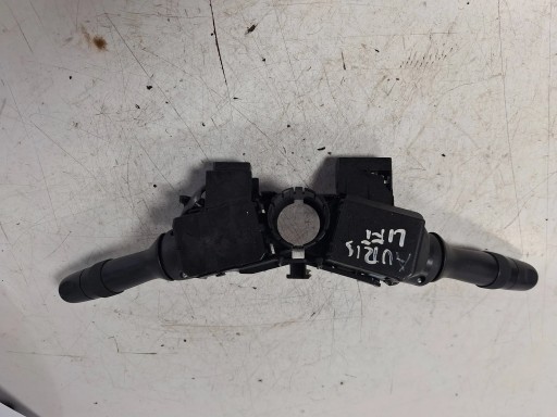 devio luci tergicristallo tergi devio luci devio 17F613 Toyota Auris e 06-12