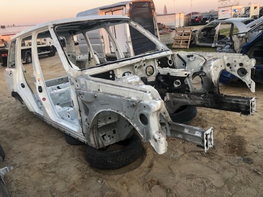 Правая передняя четверть RANGE ROVER VOGUE l322 2005