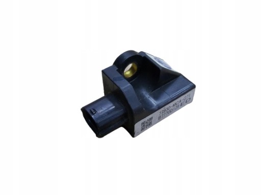 HONDA GL1800 Goldwing датчик 77930-MCA-G71