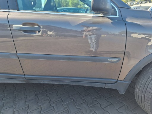 Volvo XC90 and (275) door front right front right 468-46