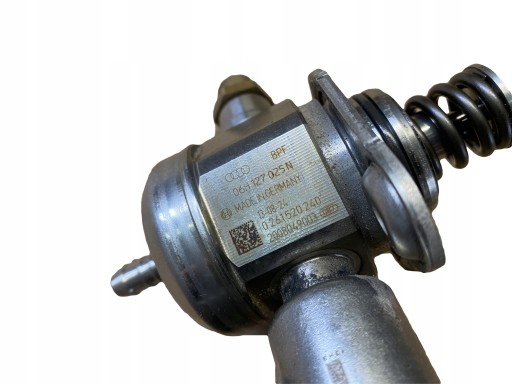 AUDI VW feed pump 06H127025N