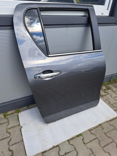 Toyota hilux viii invincible дверь правая задняя оригинальная