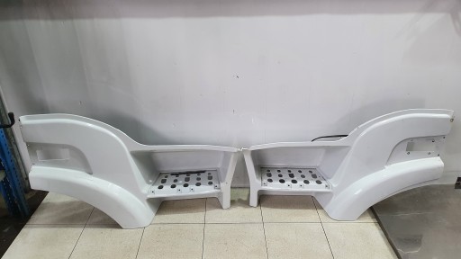 5801840268 5801840271 - Ступінь Сходинки Ліва Права Iveco Hi-Way Euro 6