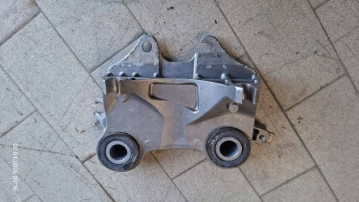 Support Support moteur plaque montage fixation Renault 5 E-Tech 4 e-tech 112219123R