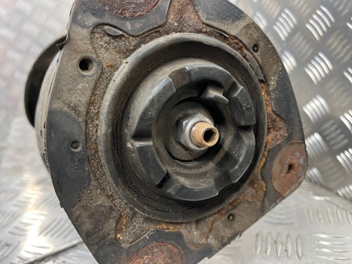 MCPERSON left front front RENAULT LAGUNA 3 JGM1134T
