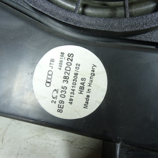 Subwoofer AUDI A4 (8EC, B7) 8E9035382D02S 2.0L diesel 100kW 2007