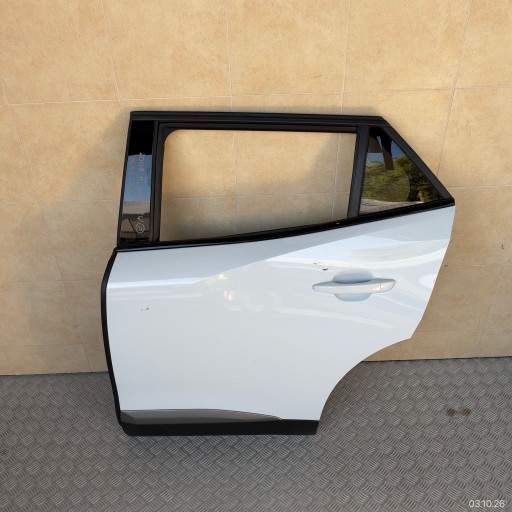 door complete rear. left PEUGEOT 2008 II LIFT 2024 year GT does not have windows
