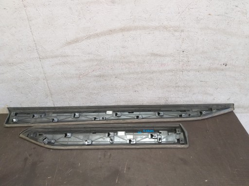 dveře lišta levý předek nebo záď SKODA SUPERB III 3 3V0