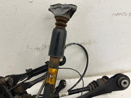 BMW 3 F31 F30 2.0D swing left rear part rear shock absorber WACHACZE
