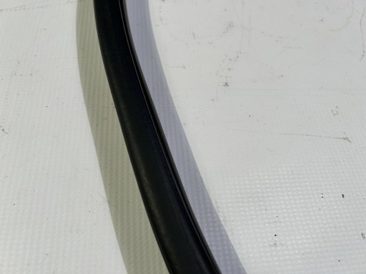 rubber gasket right door przednich prawych Dodge RAM 1500 2009