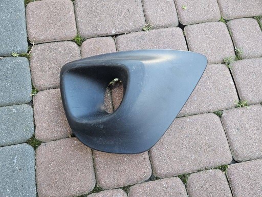 grid of a bumper of the front left - posiada rysy Opel Vivaro B 261A30411R