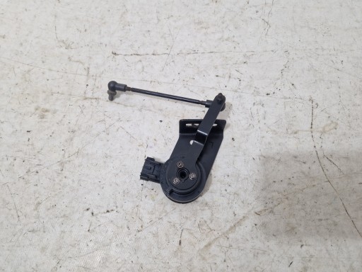 CADILLAC ESCALADE IV 15- 6.2 V8 sensor of the level springing left 23152098