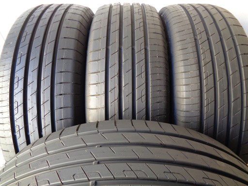 4X як новий літній GOODYEAR PERFORMANCE 215 / 60R17