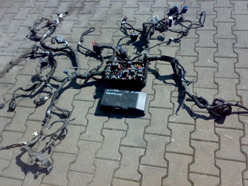 P68185210 - Установка ремней безопасности jeep cherokee kl v trailhawk 3.2