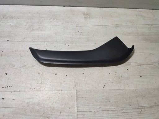 Peugeot 308 2019 rear part side left moulding door tylnych