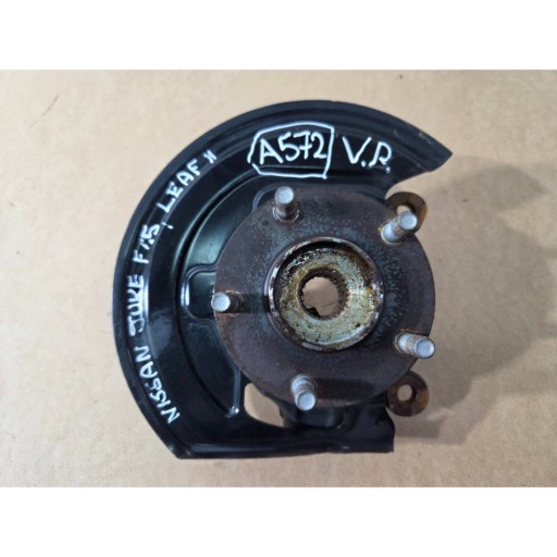 Nissan Juke and F15 swing front right 400141KK0H (A572)
