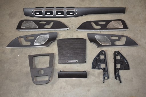 IDEALNE mouldings DECORY wood door consoles LED MERCEDES GLS X167 1