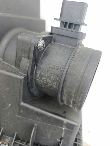 VW T5 2.5 TDI filter air 7H0129601R 7H0129607L