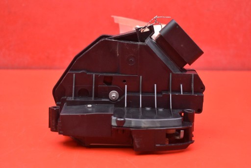 lock door right front front EU 8A6A-A21812-BG FORD FIESTA MK7 5D 08-17