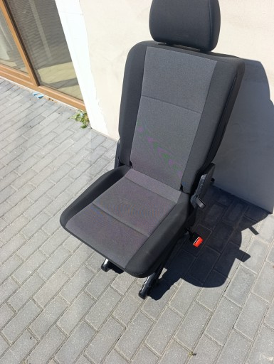 VW T5 T6 Sitz POJEDYNCZY DRUGI RZAD/ 2 RZAD KOZIOLEK heck/ hinten skladany