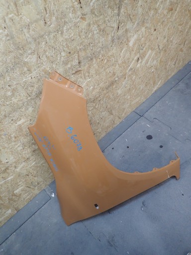 FENDER FRONT RIGHT TOYOTA HILUX 15- 2WD